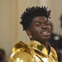 Lil Nas X a su llegada a la MET Gala 2021