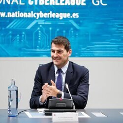 Iker Casillas apadrina la III Liga Nacional de retos en el Ciberespacio de La Liga y la Guardia Civil