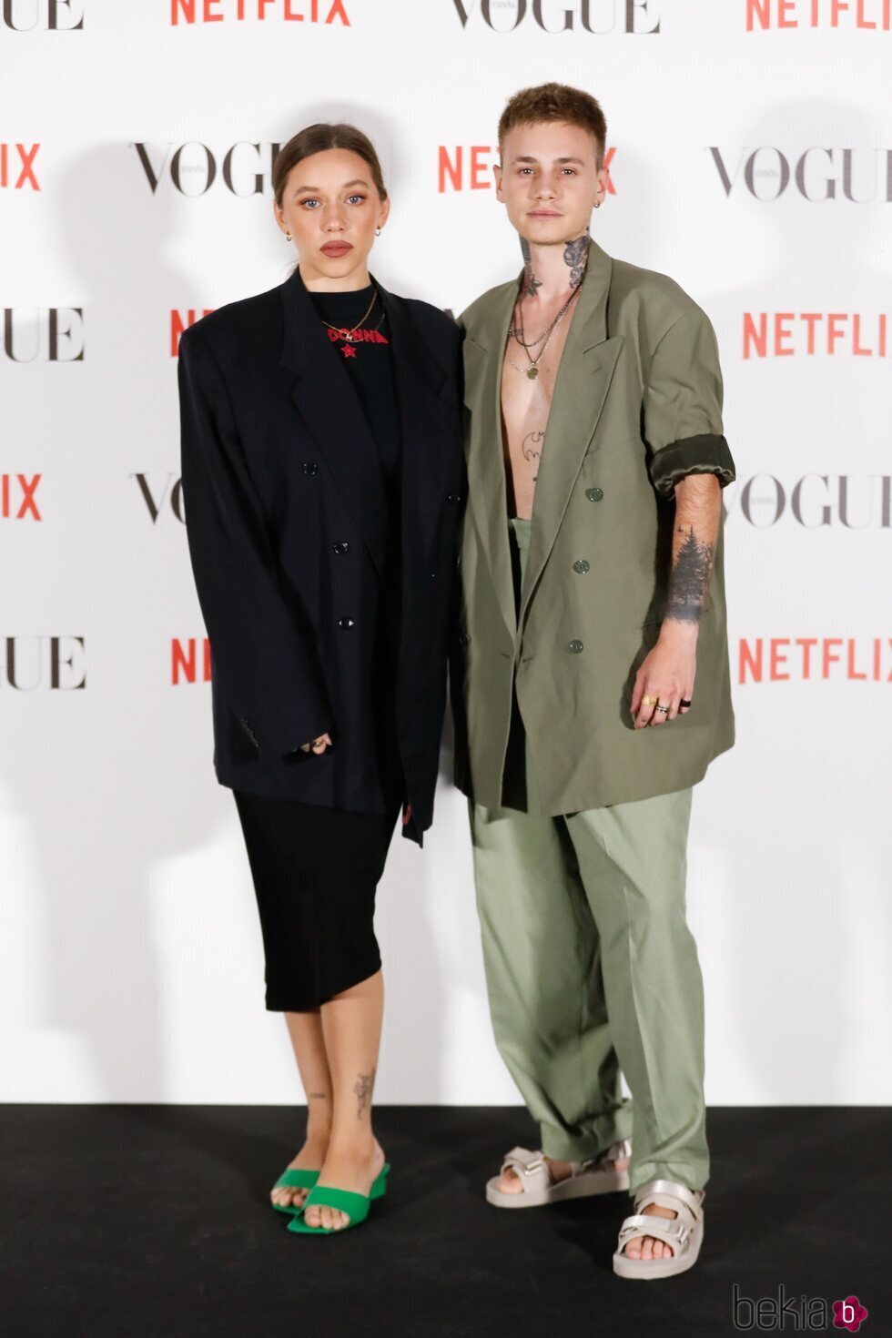 Eva B y Hugo Cobo en el photocall de Vogue Fashion Night Out 2021