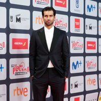 Rubén Cortada en la alfombra roja de los Premios Platino 2021