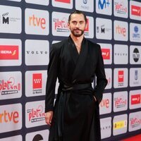 Paco León en la alfombra roja de los Premios Platino 2021