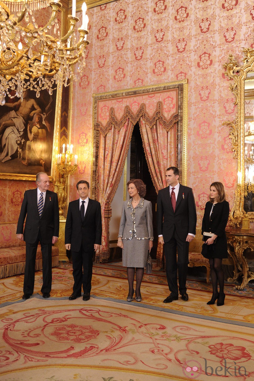 Los Reyes, los Príncipes de Asturias y Nicolas Sarkozy en el Palacio Real