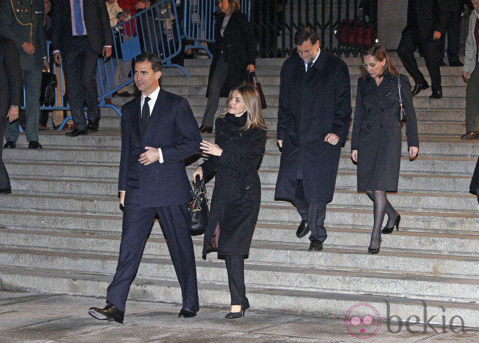 Los Príncipes de Asturias, Mariano Rajoy y Elvira Fernández Balboa en la misa funeral por Manuel Fraga
