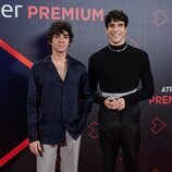 Javier Calvo y Javier Ambrossi en el Atresplayer Premium Day 2021