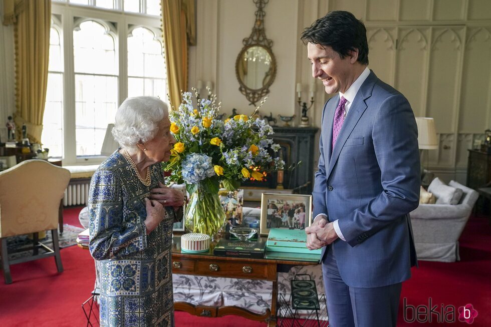 La Reina Isabel y Justin Trudeau, muy cómplices en una audiencia en Windsor Castle