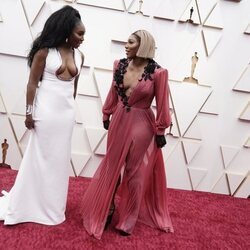 Venus y Serena Williams en la alfombra roja de los Premios Oscar 2022