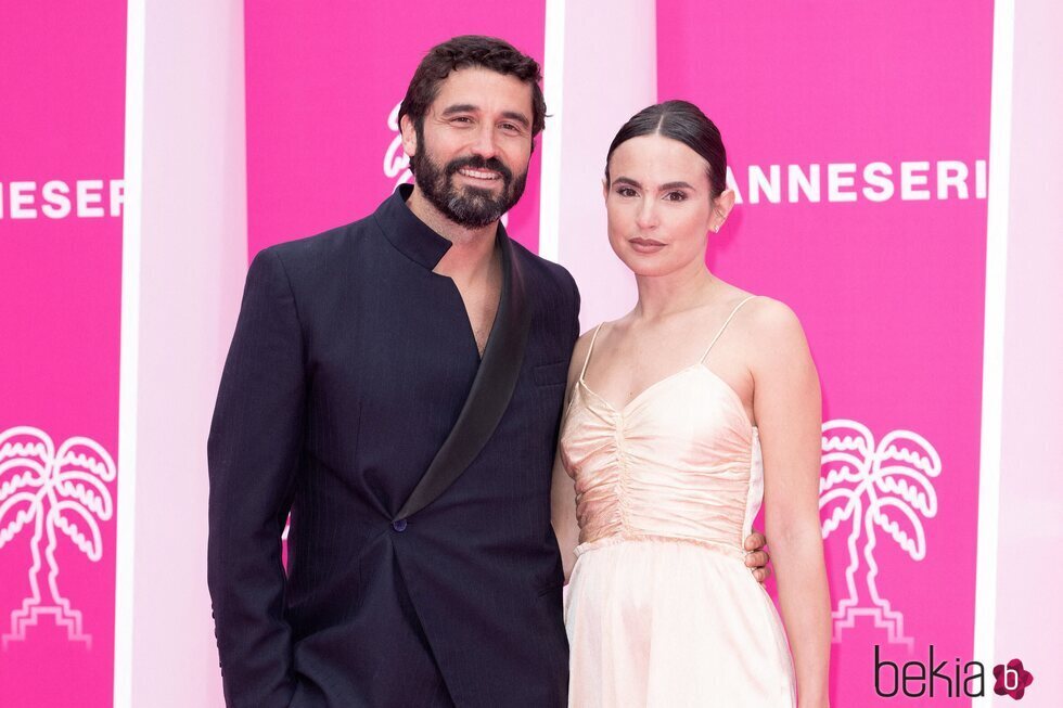 Álex García y Verónica Echegui en el Festival Canneseries