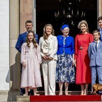 Margarita de Dinamarca, Federico y Mary de Dinamarca, Christian, Isabel, Vicente y Josefina de Dinamarca en la Confirmación de Isabel de Dinamarca