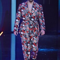 Miguel Frigenti en el desfile Jóvenes diseñadores en la 'Sálvame Fashion Week 2022'