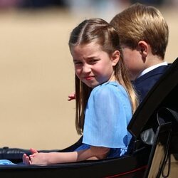 La Princesa Carlota en carruaje en Trooping the Colour 2022 por el Jubileo de Platino
