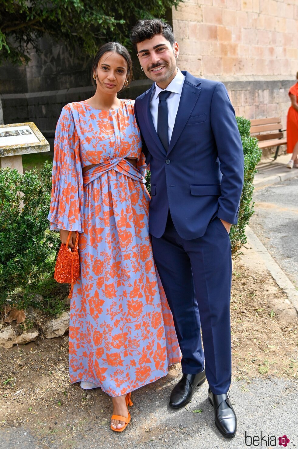 Lara Tronti y Hugo Pérez en la boda de Lucía Pombo y Álvaro López Huerta