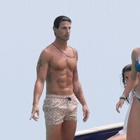 Aitor Ocio disfrutando de sus vacaciones en Ibiza con su hija