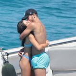Ferrán Torres y Sira Martínez, muy cariñosos en sus vacaciones en Ibiza
