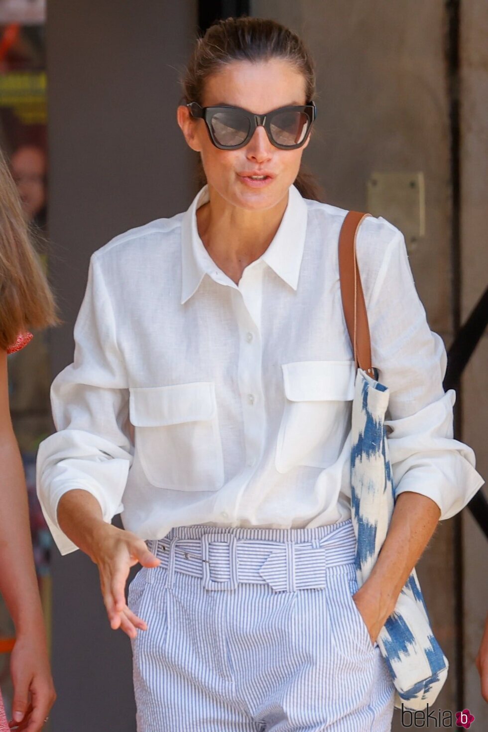 La Reina Letizia con gafas de sol en un paseo familiar por Palma durante sus vacaciones en Mallorca