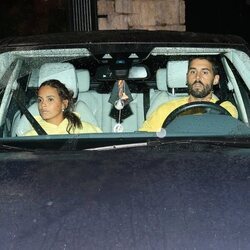 Gloria Camla y su novio David saliendo de casa de Ortega Cano