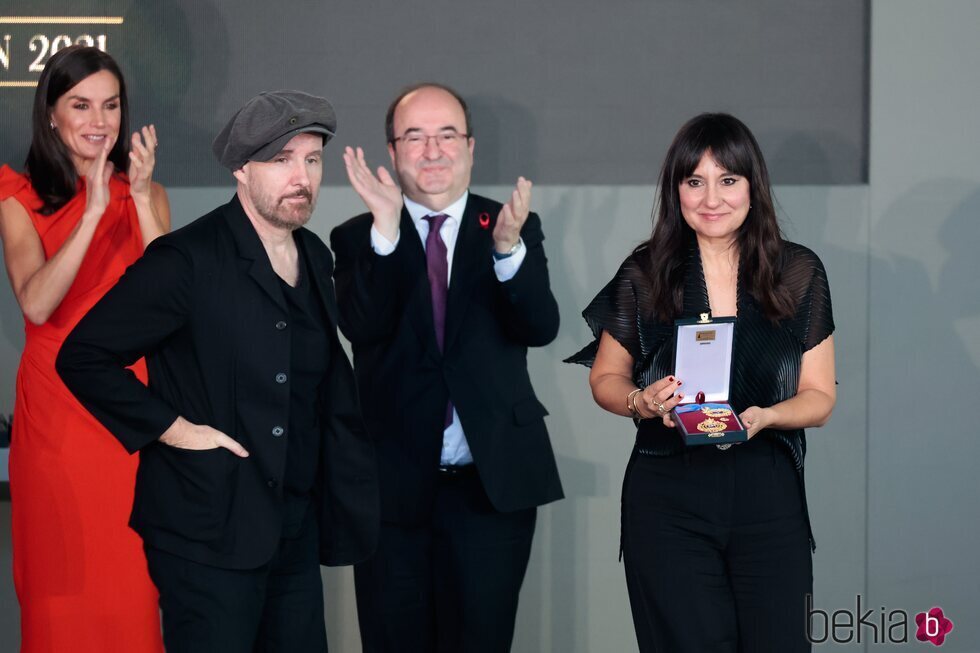Los Reyes Felipe y Letizia en la entrega a Amaral de las Medallas de Oro al Mérito en las Bellas Artes 2021