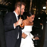 El Príncipe Harry y Meghan Markle a su llegada a la gala Robert F. Kennedy Human Rights Ripple of Hope 2022