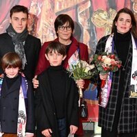 Louis Ducruet, Estefanía de Mónaco, Raphaël Elmaleh, Carlota Casiraghi y Stéphane Bern en el Festival de Circo de Monte-Carlo 2023