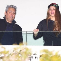 Shakira en su 46 cumpleaños con su hermano Tonino