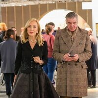 Carmen Lomana y un amigo en la Feria de Arte Contemporáneo ARCO 2023
