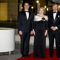 Guillermo Alejandro y Máxima de Holanda con la Presidenta de Eslovaquia y su marido