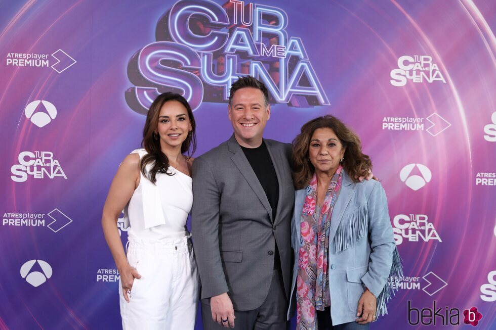 Chenoa, Carlos Latre y Lolita en la presentación de 'TCMS 10'