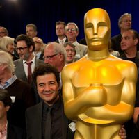 Ludovic Bource, compositor de la banda sonora de 'The Artist', en la comida de los nominados a los Oscar 2012