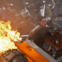 Kristen Stewart en una escena de lucha de la película 'Blancanieves'