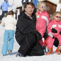 Friso de Holanda con su esposa Mabel y sus dos hijas