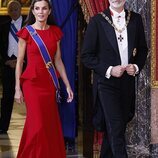 Los Reyes Felipe y Letizia en la cena de gala al Presidente de Colombia, Gustavo Petro