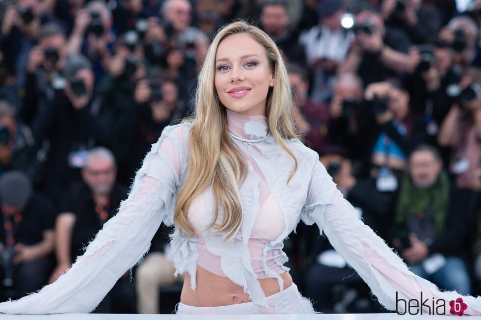 Ester Expósito en el photocall de 'Perdidos En La Noche' en Cannes 2023