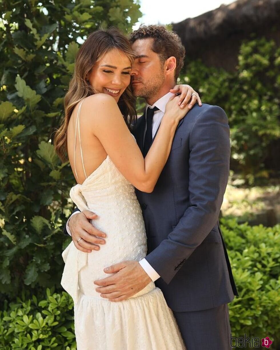 Rosanna Zanetti y David Bisbal, muy románticos en el bautizo de su hija Bianca