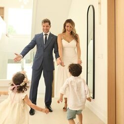 David Bisbal y Rosanna Zanetti junto a sus hijos Bianca y Matteo en el bautizo de la niña
