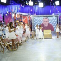 Todos los colaboradores aplauden a un ausente Jorge Javier Vázquez en el último 'Sálvame'