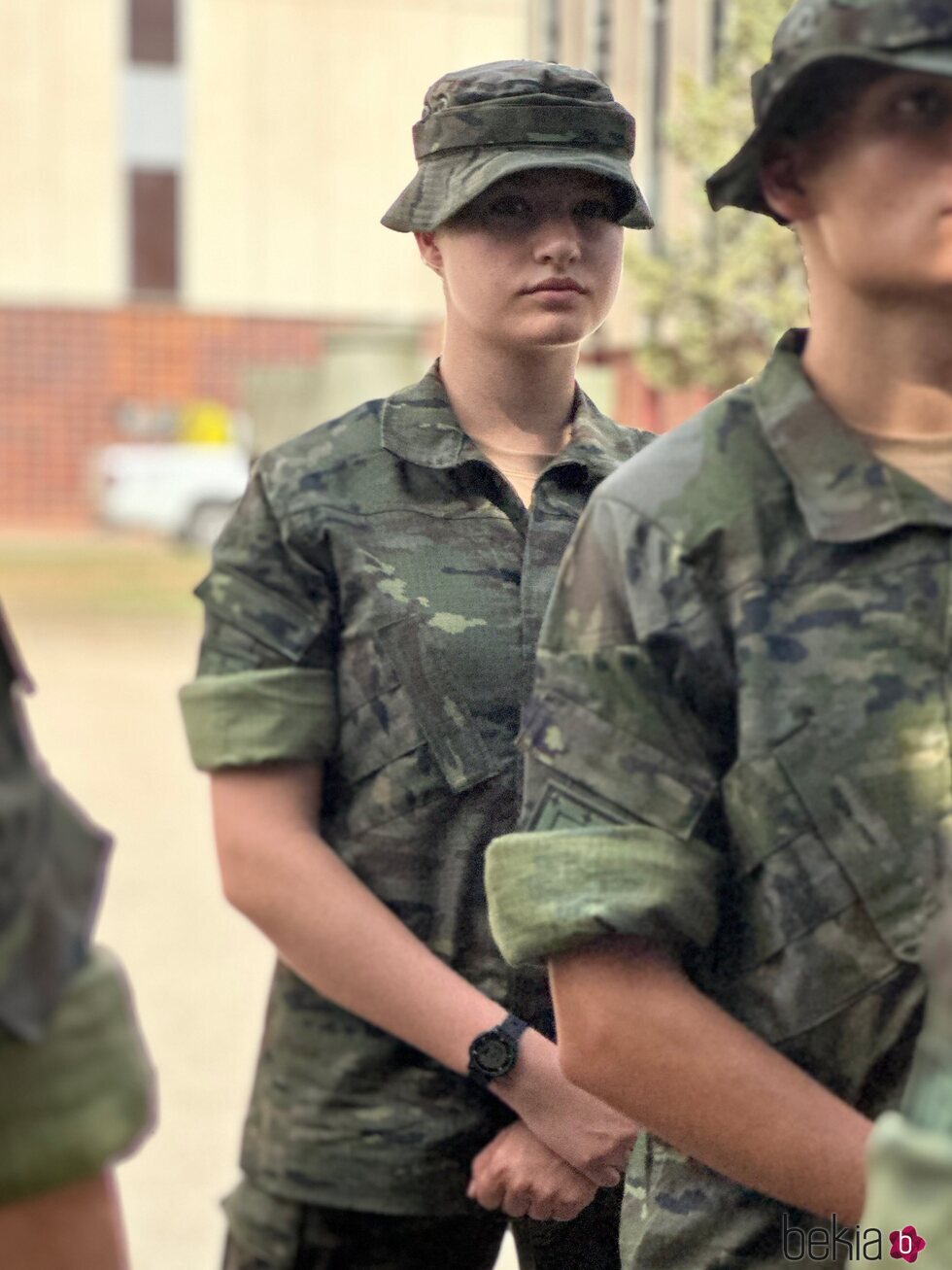 La Princesa Leonor vistiendo el uniforme en su primer día en la Academia de Zaragoza