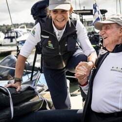 El Rey Juan Carlos I y su hija, la Infanta Elena, muy felices juntos en el Campeonato del Mundo de Vela
