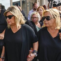 Carmen Borrego y Terelu Campos llegan al tanatorio para despedir a María Teresa Campos