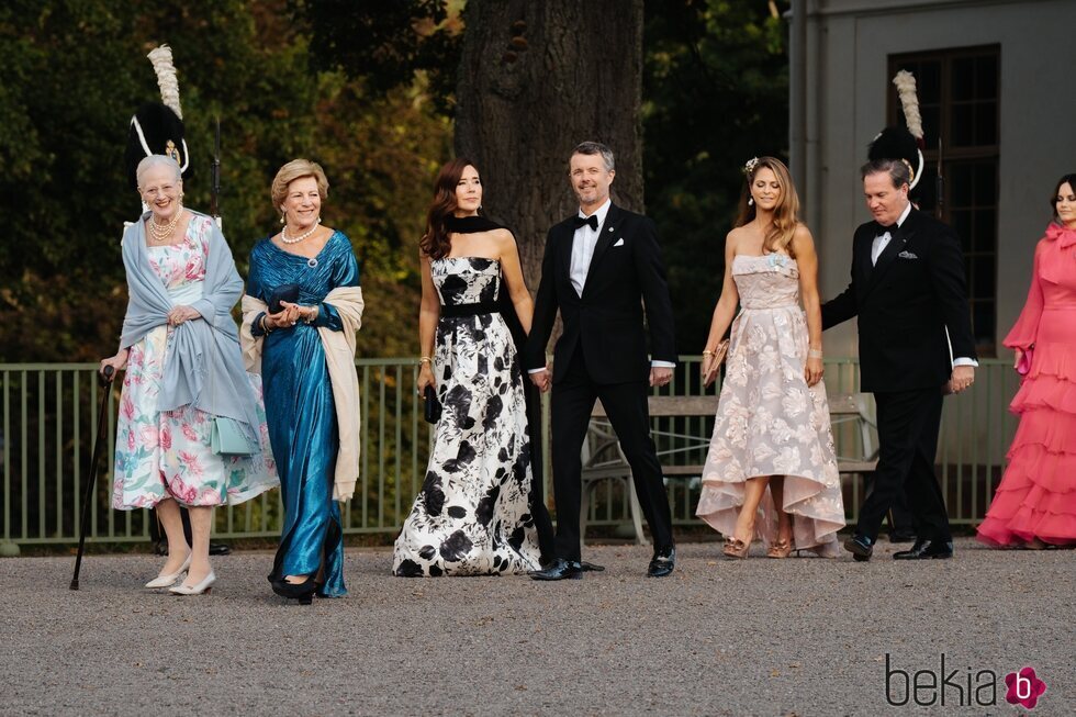 Margarita de Dinamarca, Ana María de Grecia, Federico y Mary de Dinamarca y Magdalena de Suecia y Chris O'Neill en el Jubileo de Carlos Gustav