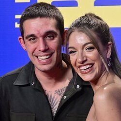 Víctor Elías y Ana Guerra acuden al estreno del documental de David Bisbal