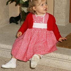 La Princesa Leonor con año y medio en su residencia en La Zarzuela en una foto inédita por su 18 cumpleaños