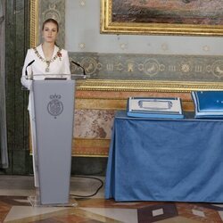 La Princesa Leonor dando el discurso tras recibir el Collar de la Orden de Carlos III