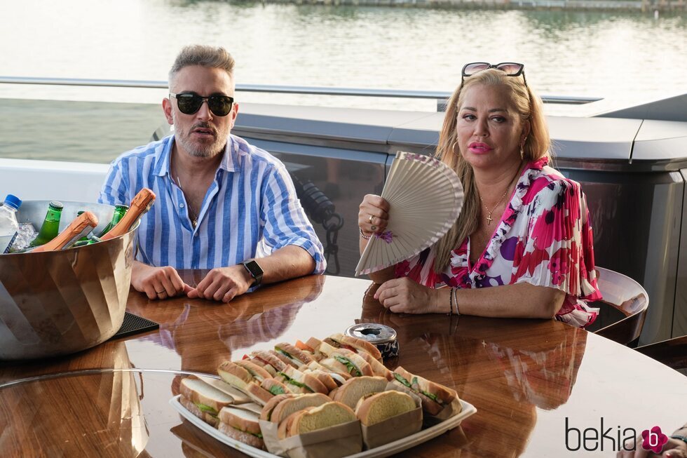 Kiko Hernández y Belén Esteban en Miami durante el rodaje de 'Sálvese quién pueda'