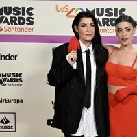 Alba Paul y Dulceida en la alfombra roja de Los 40 Music Awards 2023