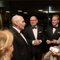 Magdalena de Suecia y Chris O'Neill hablan con Drew Weissman, Premio Nobel de Medicina 2023