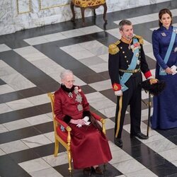 Margarita de Dinamarca y Federico y Mary de Dinamarca en la última recepción al Cuerpo Diplomático antes de la abdicación