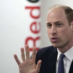 El Príncipe Guillermo en su visita a la sede de la Cruz Roja de Reino Unido