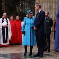 La Reina Camilla y el Príncipe Guillermo hablando en el Día de la Commonwealth 2024