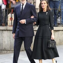 Los Reyes Felipe y Letizia en la misa funeral de Fernando Gómez-Acebo