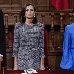 La Reina Letizia e Isabel Díaz Ayuso en la entrega del Premio Cervantes 2023