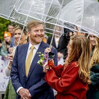 Guillermo Alejandro de Holanda y su hija Alexia de Holanda, muy divertidos en el Día del Rey 2024